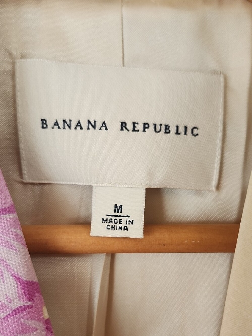 Banana Republic Cream Trench Coat with Pink Floral Print - Picture 2 of 4